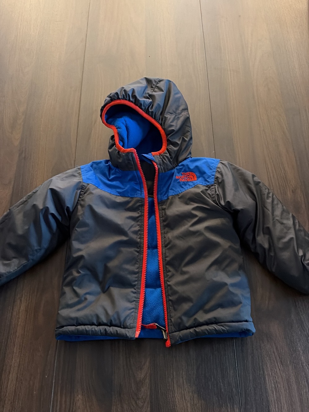 The North Face Kids Navy & Royal Blue Hooded Puffer with Red Trim